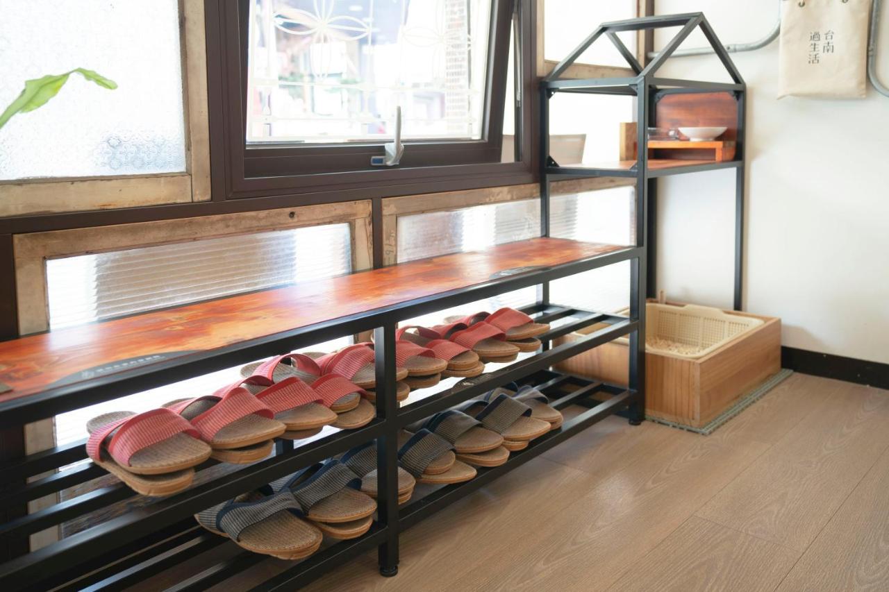 Lento Hostel Tainan Luaran gambar